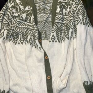 Chic Olive and Cream Knit Cardigan